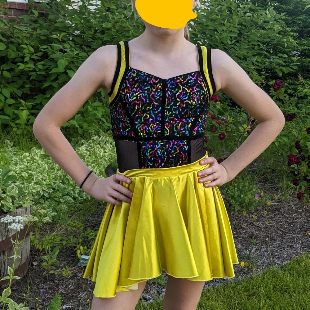 Revolution dance wear, Large child, Mustard yellow and black